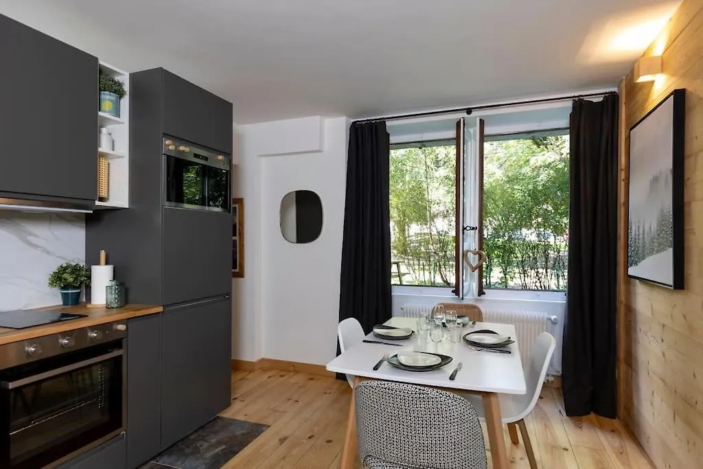 Le Refuge Du Lyret - 2 Pers - Renove Apartment Chamonix France